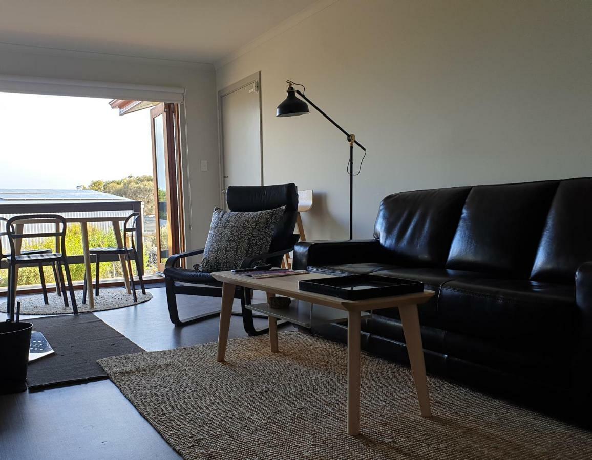 Samphire: Coorong Accommodation Meningie Екстериор снимка